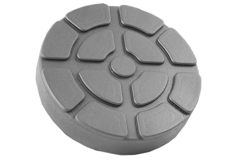 Vorderansicht eines schwarzen, runden Gummitellers (Artikelnummer 046405772) für KFZ-Hebebühnen, mit Gummilippe zum Überstülpen über den Tragteller.