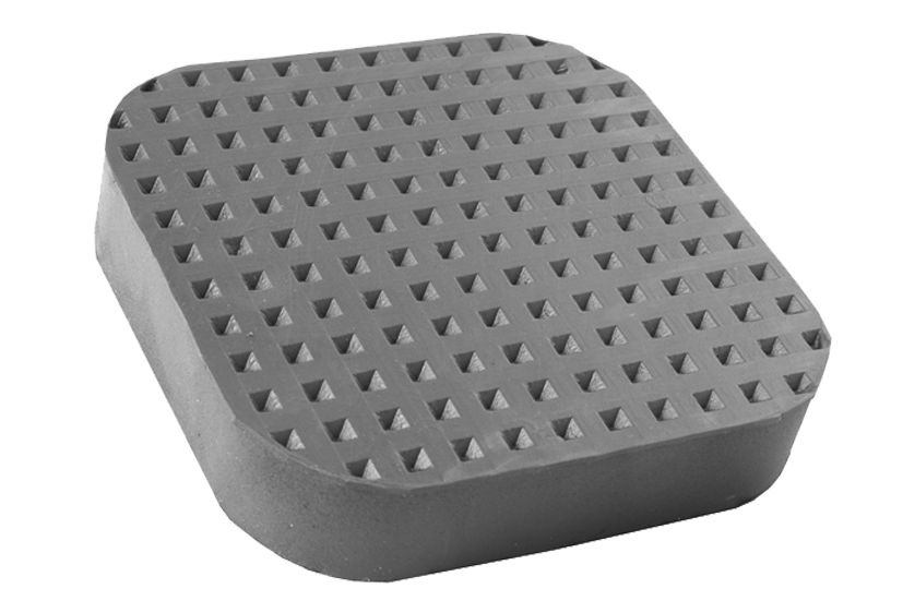 Front view of a black, square rubber block (item number GK12/8-OL) for vehicle lifts.