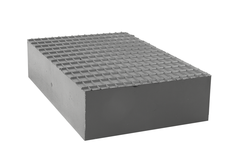 Front view of a black, rectangular rubber pyramid block (item number 165040) for scissor lifts.