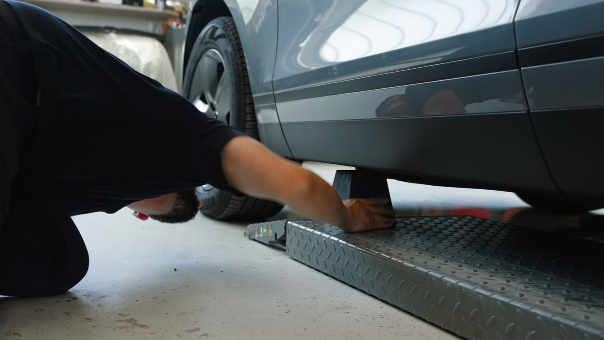 Gummiklotz für J.A.B. BECKER, AUTOP universelle Verwendung auf Scherenhebebühnen Abmessung 150 x 150 x 140 mm