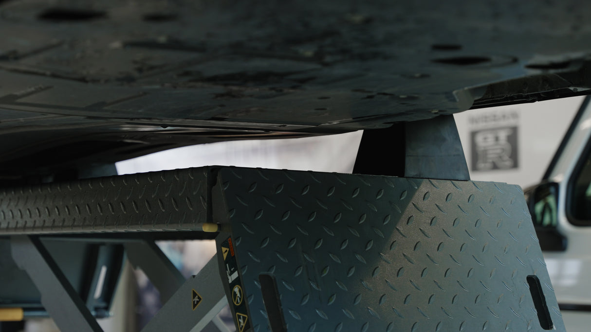 Gummiklotz für J.A.B. BECKER, AUTOP universelle Verwendung auf Scherenhebebühnen Abmessung 150 x 150 x 140 mm