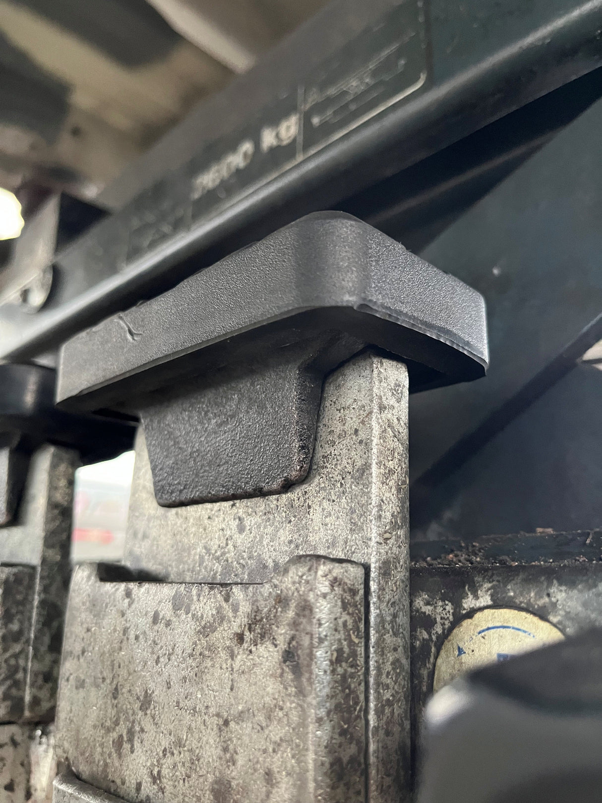 Gummiteller für AC HYDRAULIC, AUTOP-STENHOJ, CONSUL, MAHA, ROTARY Scherenheber Durchmesser 112 x 61x 17 mm