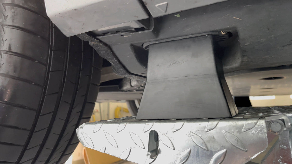 Gummiklotz für Elektro- und Hybridfahrzeuge für Scherenhebebühnen Abmessungen 140 x 100 x 120 mm