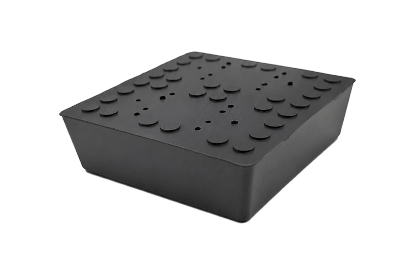blocchetto in gomma con magnete per uso universale su sollevatori a forbice dimensione 120 x 120 x 35 mm