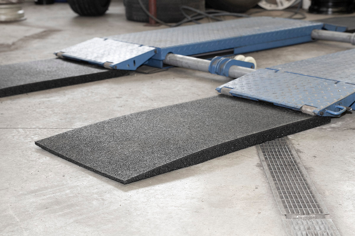 Rampe d'accès pour ponts élévateurs à ciseaux pour véhicules 1000 x 500 x 30 mm