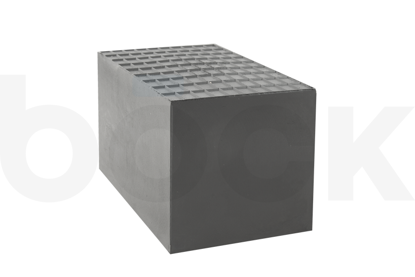 Rubber block for universal use on scissor lifts dimensions 180 x 100 x 100 mm